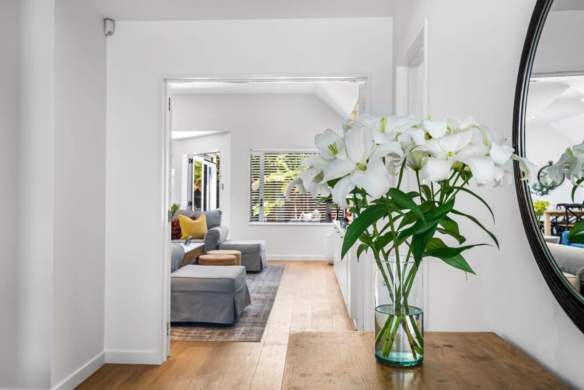 Holiday home Kaleido Nook Enchanting 3br Magic On Rugby Street Christchurch