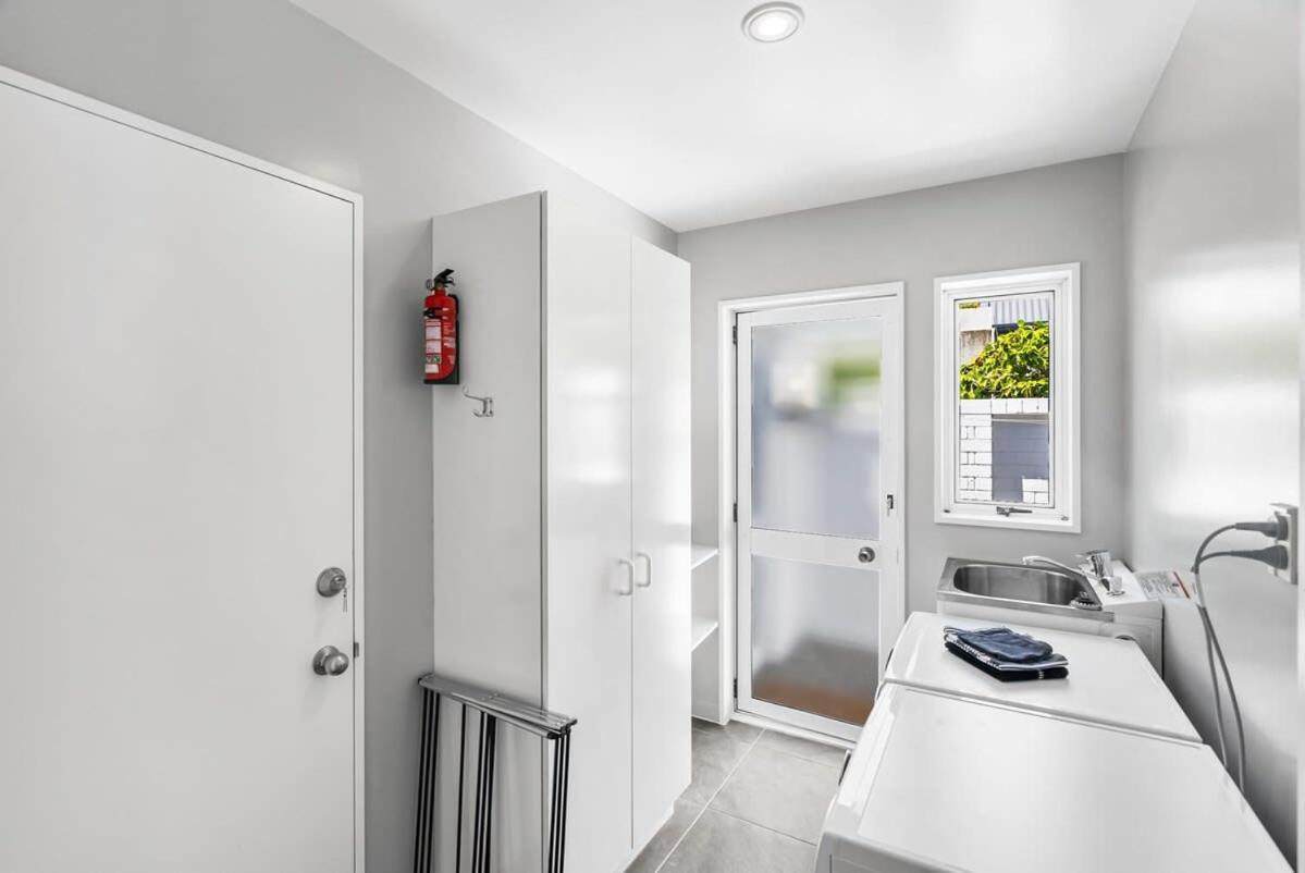 Kaleido Nook Enchanting 3br Magic On Rugby Street Christchurch