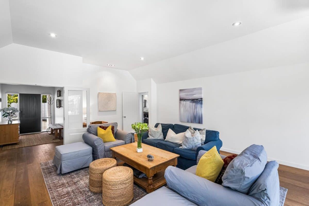 Holiday home Kaleido Nook Enchanting 3br Magic On Rugby Street Christchurch