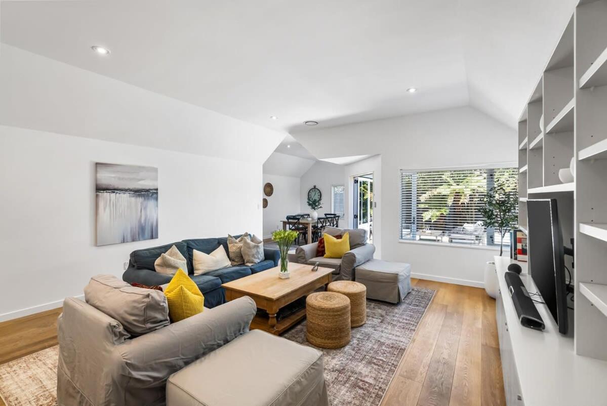 Holiday home Kaleido Nook Enchanting 3br Magic On Rugby Street *
